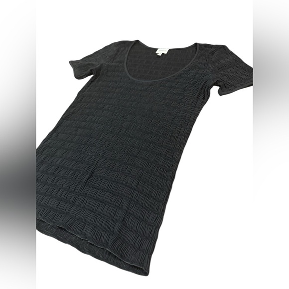Armani Collezoni Textured Ribbed Scoop Neck T-Shirt in Black Size 10 - Picture 4 of 8